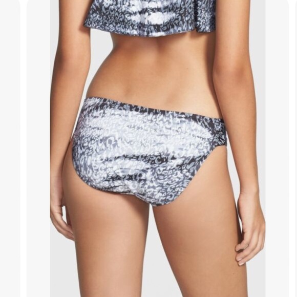 Lucky Brand Swimwear “Untamed” Ruffle 2 Piece Bikini Set Sz L - Picture 7 of 14